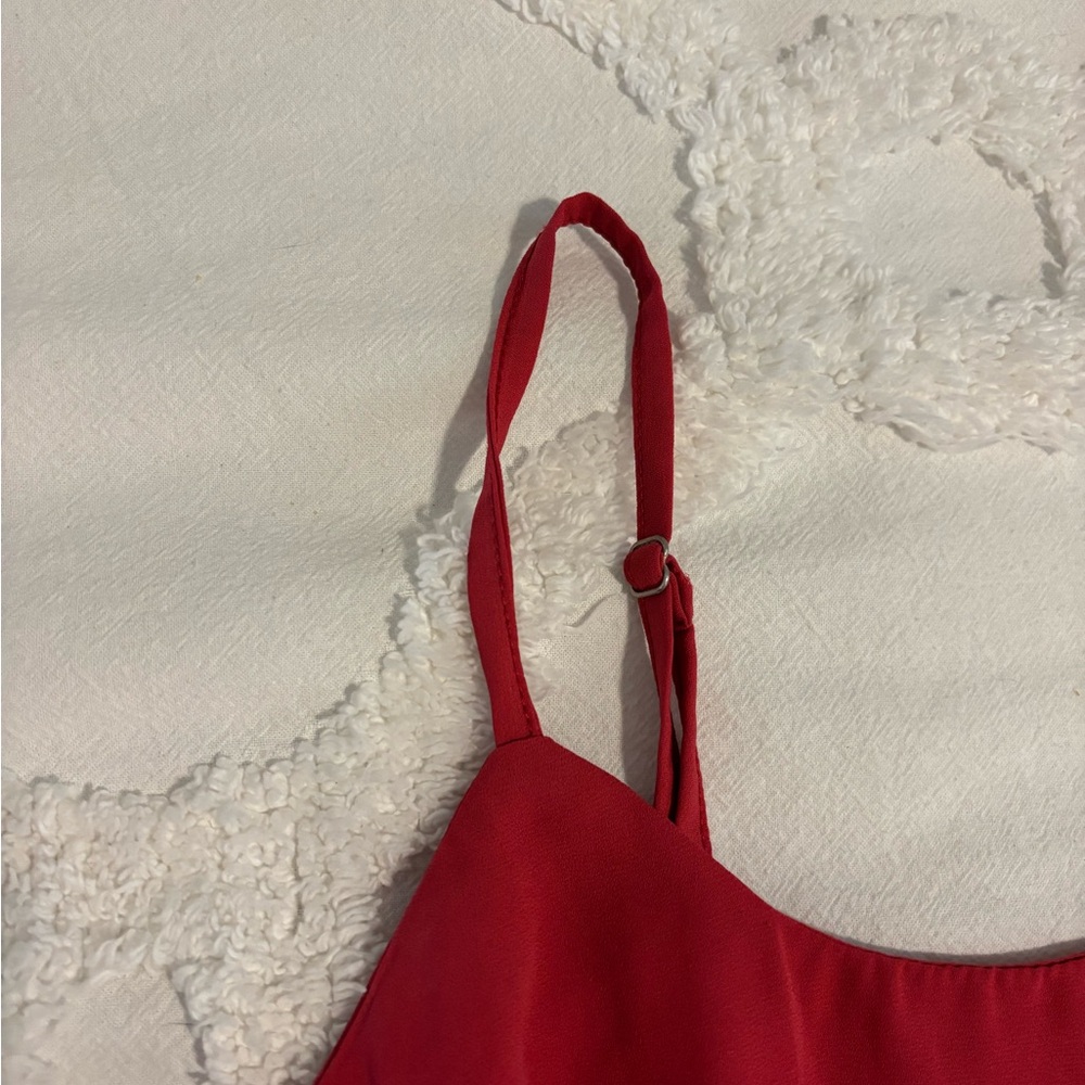 superdown Red Ruffle Hem Crop Top - Picture 6 of 10